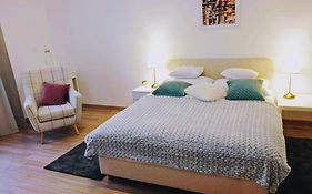 Sedaki Apartments In The Center Of Zagreb